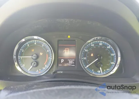 2018 Toyota Corolla Le z USA, uszkodzony, nr VIN 5YFBURHE5JP810149